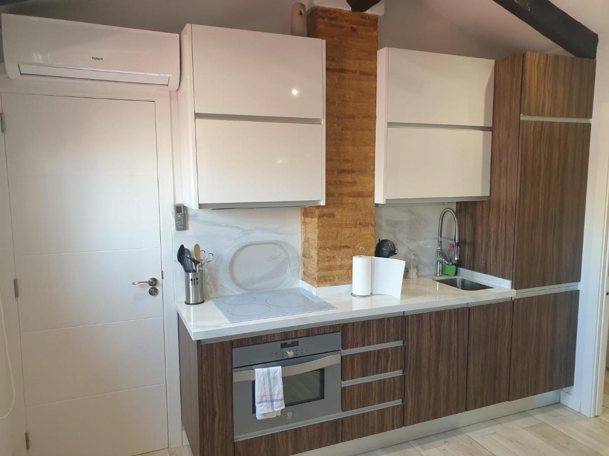 Atico Con Terraza Y Jacuzzi En El Centro Leilighet Valencia Eksteriør bilde