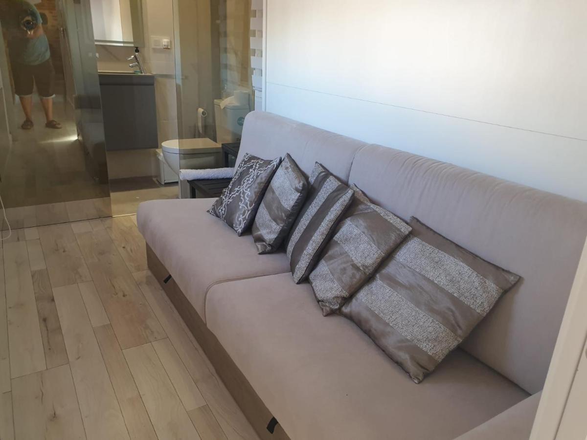 Atico Con Terraza Y Jacuzzi En El Centro Leilighet Valencia Eksteriør bilde